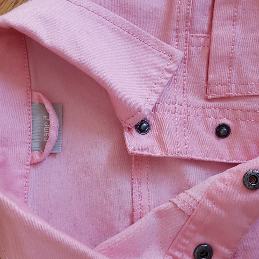 name it. Kids jacket size 7yr 🐖 - Picture 2 of 4
